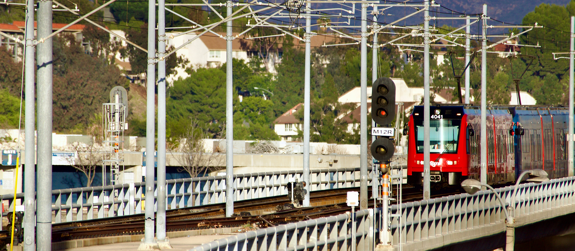 Transito ferroviario e infrastrutture